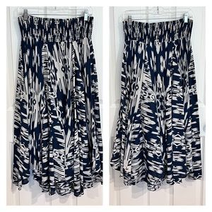 Neiman Marcus Navy Blue & White Cotton Patterned Midi Skirt Bohemian